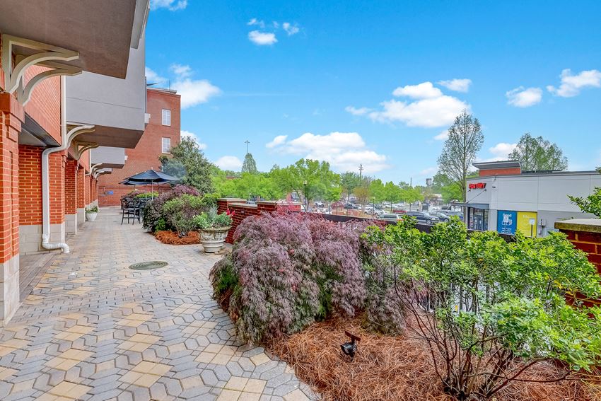 Berkeley Heights Apartments, 1700 Northside Drive NW, Atlanta, GA